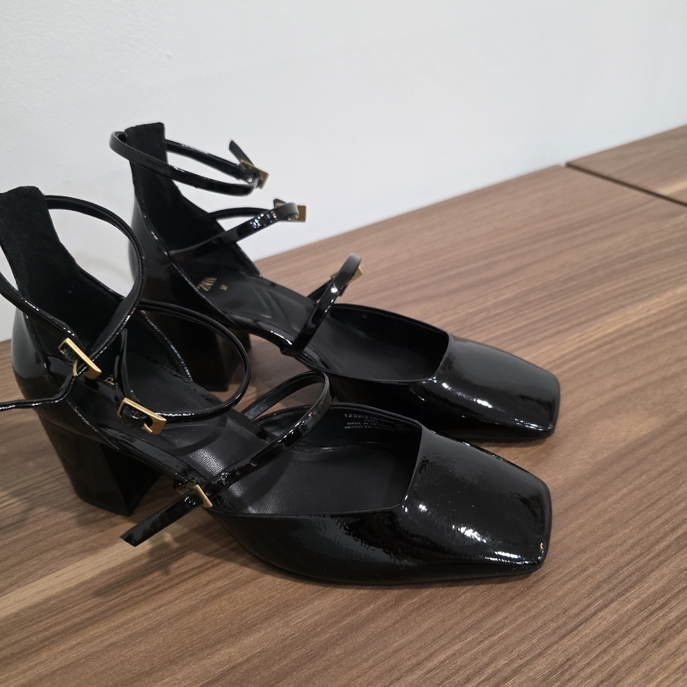 Zara Buckled BLOCK HEEL - Picture 15 of 15